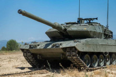 スぺイン陸軍グアダラマ第12旅団のレオパルド2E戦車乗員、継続的な訓練で強化！