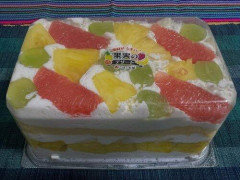 【画像】トライアルのフルーツケーキ、レベチ