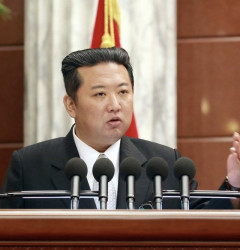 【画像】死亡説も流れる金正恩氏、「また人相が変わった！」と話題に→実は2021年の写真だったｗｗｗ