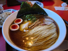 【画像】ラーメン食べてきたよ～！！！
