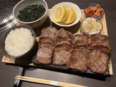 【画像】牛タン専門店「毎日これだけしか食べれないけど 1ヶ月間続けられたら100万円。やる？」
