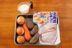 【急募】スーパーで「あっこいつ今日の晩飯カレーライスなんだ」って思われずにシチューの具を飼う方法教えろ