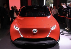 【画像】MAZDA2の後継車となるマツダのコンセプトカーがコレｗｗｗｗｗ