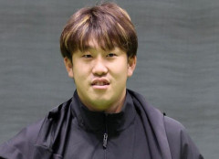 小園海斗「（阪神・榊原に）やったー　ドラ１だ　おめでとう」