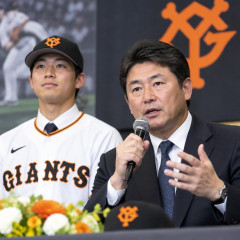 巨人、織田翔希の強行1位指名の理由を説明… 水野雄仁編成本部長 「日本のプロ野球ファンにお見せしたい」   #ドラフト会議 |  この本部長は甲子園で織田くんのような脚光を浴びた…