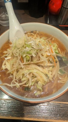 ワイくんの近所の町中華のやさいラーメン（630円）www