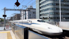 【悲報】カズレーザー、東京から広島は飛行機？新幹線？問題で私見「そっちの方が全然いいっすね」