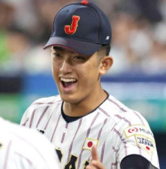 【画像】ドラフト注目の織田くんの『お母さん』がいいべすぎて話題にｗｗｗｗｗ