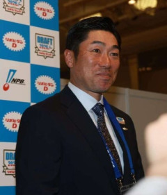 DeNA相川監督、一本釣りにご満悦「タフさが決め手になった」