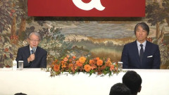 巨人・松井秀喜新監督が就任会見　背番号は９０、３年契約