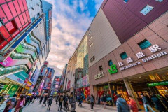 【悲報】秋葉原駅でスーツの人が降りる理由、謎ｗｗｗｗｗｗｗｗｗｗ