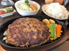 【悲報】山添寛「この違和感って僕だけ?」ランチでライス大盛り頼むと…提示された料金に「意味分からへん」