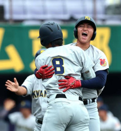 カープ新井監督の長男・亮規浩は指名漏れも四国IL目指す！父「力尽きるまで頑張れ」