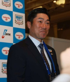 DeNA相川監督、一本釣りにご満悦「タフさが決め手になった」