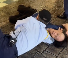 【動画】警備員に喧嘩を売ったオッサン、カツラを剥がされてTKO負け