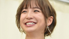 【朗報】篠田麻里子さん、現場に大量のミスドを差し入れる