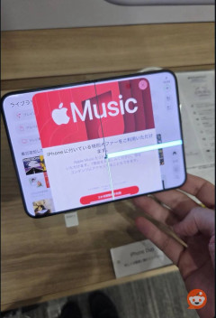 【続報】iPhone Duo、ヒンジ折り目でディスプレイ故障が世界中から続出→日本でも報告ｗｗｗ