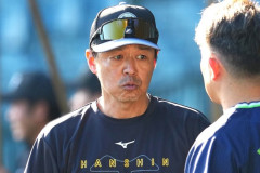 「コーチ陣軒並みいなくなっている」 セ・リーグ連覇の阪神、異例の4人退任　大幅入れ替えにファン心配