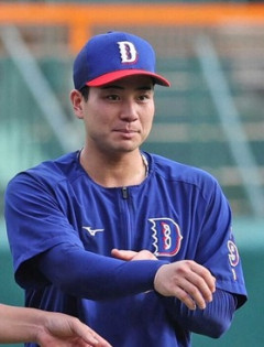 【悲報】中日石伊雄太　左足の手術受けていた
