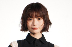 長濱ねる、全身ブラック×黒縁メガネのカジュアルコーデ公開…抜群のスタイルに多数の「いいね」