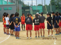 【悲報】全国的に有名な指導者の水海道二高女子ハンド部コーチさん、部員に威圧的指導で1人精神疾患・・・・・・・・・
