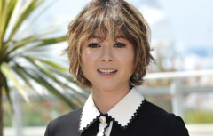 【GIFあり】真木よう子さん(44)、だらしない乳バルンブルン