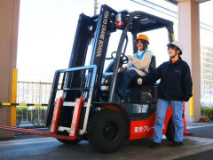 【悲報】36歳無職歴10年だけどフォークリフトの免許取った