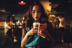 【悲報】20代女子の12.4%がパパ活していることが判明。この国ヤバすぎだろ
