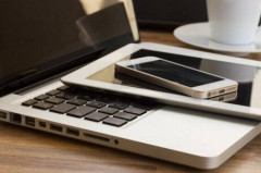 パソコンとか社畜しか使わない庶民はずっとスマホ