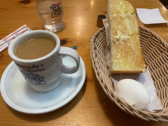 【悲報】「コーヒー1杯に出せる額は？」男性「300円まで…」女性「700円！」