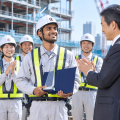竹中工務店、「特定技能」外国人をリーダーに 技能・指導力を表彰   |  どうして国民の思いと逆のことをするわけ