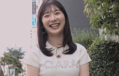 【朗報】元AKB48、横乳大暴れ街ブラがシコすぎる(画像あり)