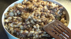 フィンランド「君達の国の誰もが作るお手軽料理といえば何？」