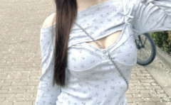【画像】声優さん、乳がボロンしたドスケべ服でお花見へwwwww