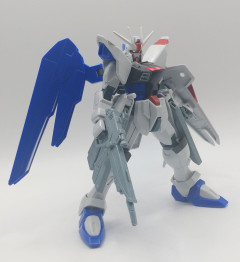 【ガンプラ】旧HGのフリーダムを組んだけど、顔の造形はHGの中で一番いい気がする