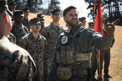 次期米大統領候補、共和党はバンス副大統領が首位、民主党は混戦…米紙世論調査！