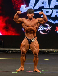 【画像】アジア人ボディビルダー、意外とイケる💪