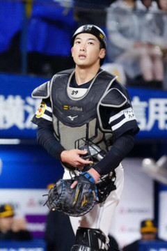 ソフトバンク・小久保監督、山本祐大について「もう一回同じ場所に当たったら無理」