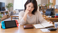 【悲報】小5男子「Switch持ってないと仲間外れにされる」母親困惑…今の小学生、ゲーム機に6万円が必要な時代へ