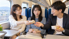 【新幹線】夫婦が3列シートの「窓側と通路側」を予約して真ん中を空席に→他人が座った結果、とんでもなく気まずい状況にｗｗｗ