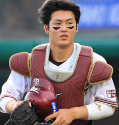 楽天・太田光　FA行使へ　ドラフト前日の21日に意向伝える　球団の編成方針に配慮