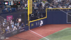 【ワールドシリーズ3回戦】レイズ・シンプソン、ファインプレー！！！！！！！！！！！！！！