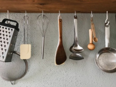 【命題】ワイ、サイゼリアの料理が店で作られてなくてほぼぼぼ工場で作られてると知って食えなくなる