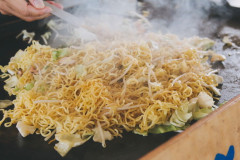 焼きそば専門店って存在しないよな