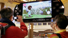 多根「次世代PSP、グラフィック性能もバッテリー持ちも優秀に」