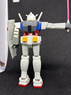 【ガンプラ】初代のプラモは原作無視して間接が黒いのばかりなのは何んでなんだ？？