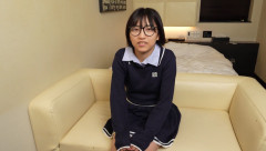 【画像】こういうちょっとだらし無さそうな女の子