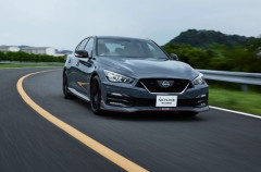 チラ見せしてた日産の新型スカイライン、12月に発表ｗｗｗｗｗｗ