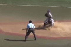 【悲報】仙台キック英のサツ人スライディングwwwwwwwwwwwwwwwwwwwwwwwwwwwwww