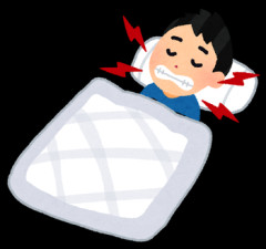 寝てる時に歯を食いしばってるみたいで起きると歯が疲れてる。歯茎が下がってるのも原因かな？